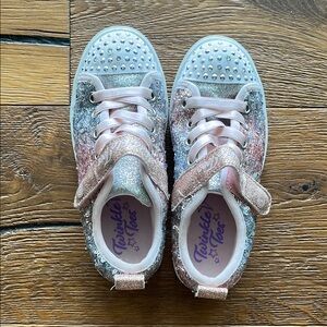 Twinkle Toes Kids Glitter Light Up Sneakers - Pink and Silver